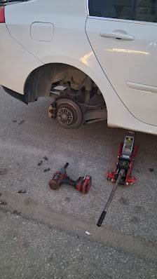 ANTALYA 7/24 OTO LASTİK TAMİRİ YOL YARDIM Yerel İşletme fotoğrafı 3